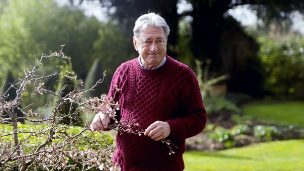 Alan Titchmarsh’s Gardening Club S01E04