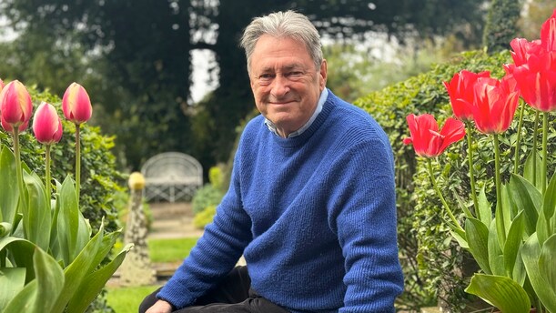 Alan Titchmarsh’s Gardening Club S01E10